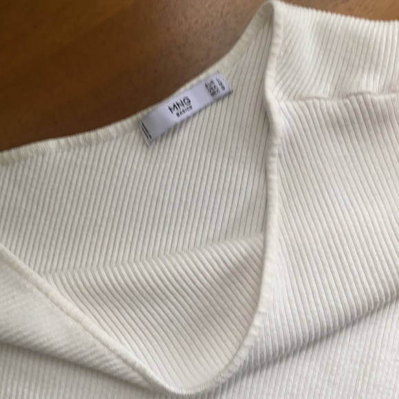 HOT Mango White Knit Asymmetrical Top - M - Picture 6 of 7